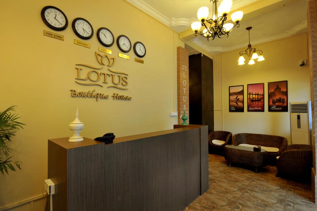 636da-Lotus-Bouutique-Reception.jpg