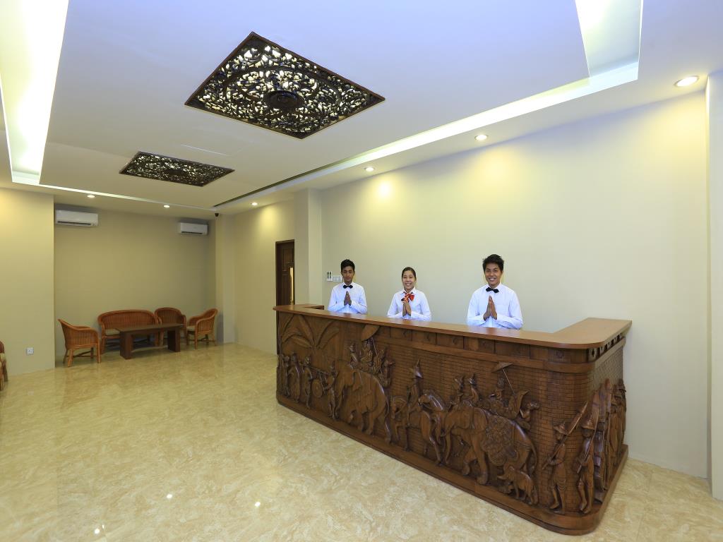 6cb4c-royal-bagan-hotel-reception.jpg