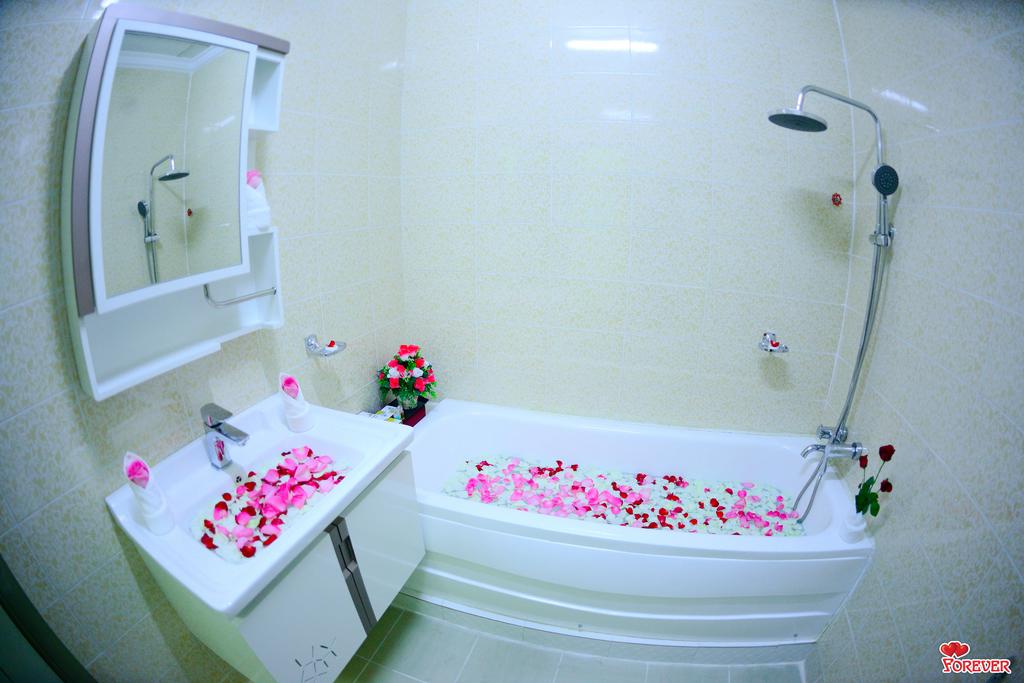 7ce71-Vega-Star-Hotel-Bath.jpg