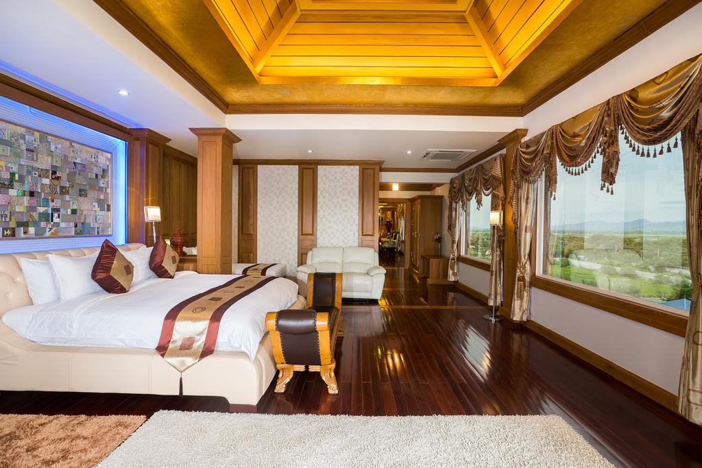 87c0b-Hotel-Shwe-Pyi-Thar-Triple-Room.jpg