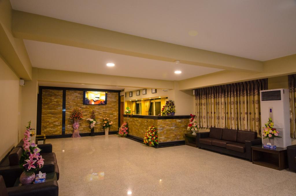 89d6e-grace-treasure-hotel.Lobby.jpg