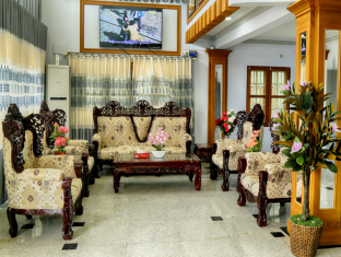 9cd21-shwe-hnin-si-hotel--lobby-2.png