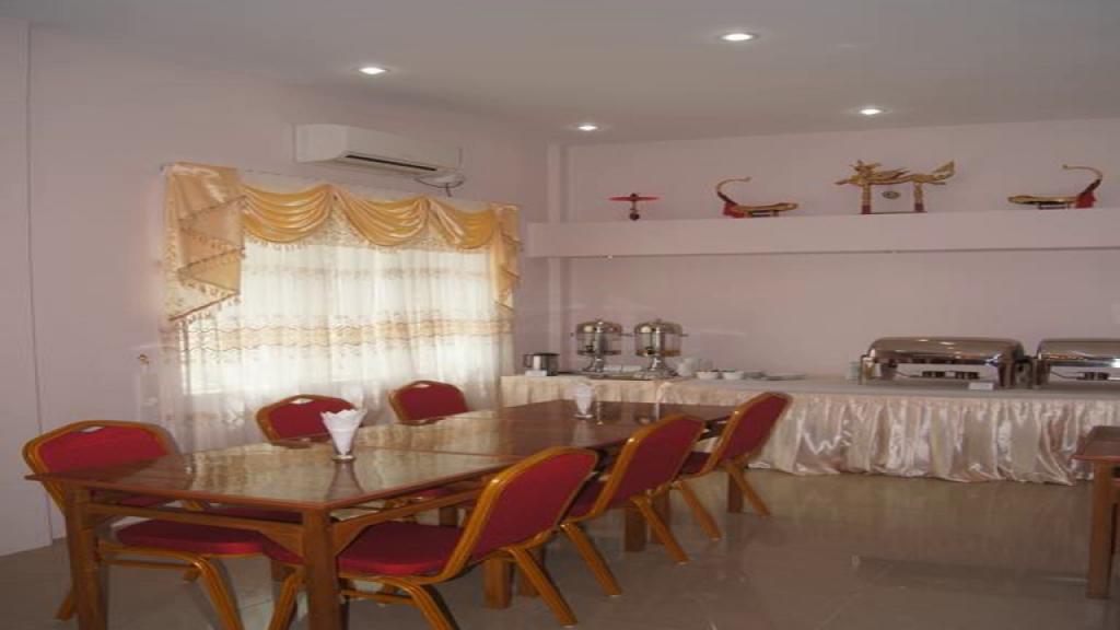 9f4ab-hotel-v.a.n-dinning.jpg