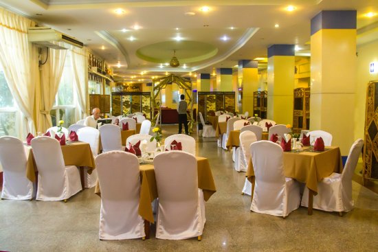 a0bba-City-Golf-Resort-dinning-room.jpg