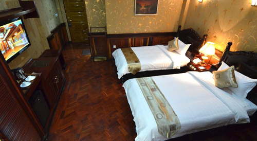 a8090-Hotel-Shwe-Pyi-Thar-Mandalay-DBL-Room.jpg