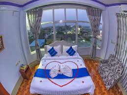 c9ee4-shwe-hnin-si-hotel-room-7.jpg