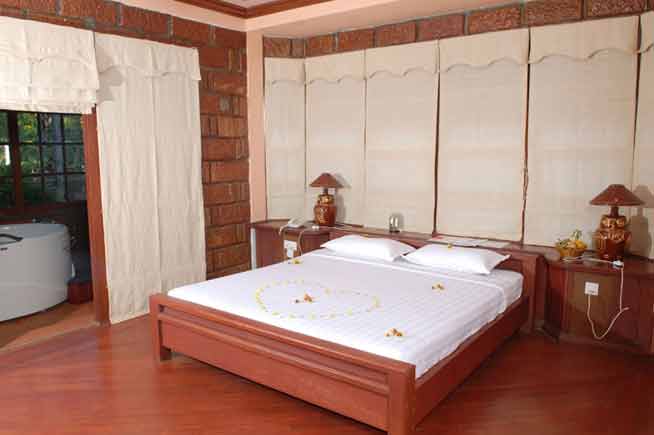 eec6b-bagan-princess-hotel-room1.jpg